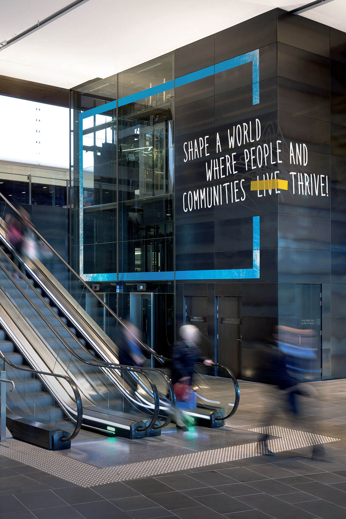 ANZ NWOW installation escalator